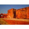 The Walls at the Jaigarh fort in Jaipur - Image 3